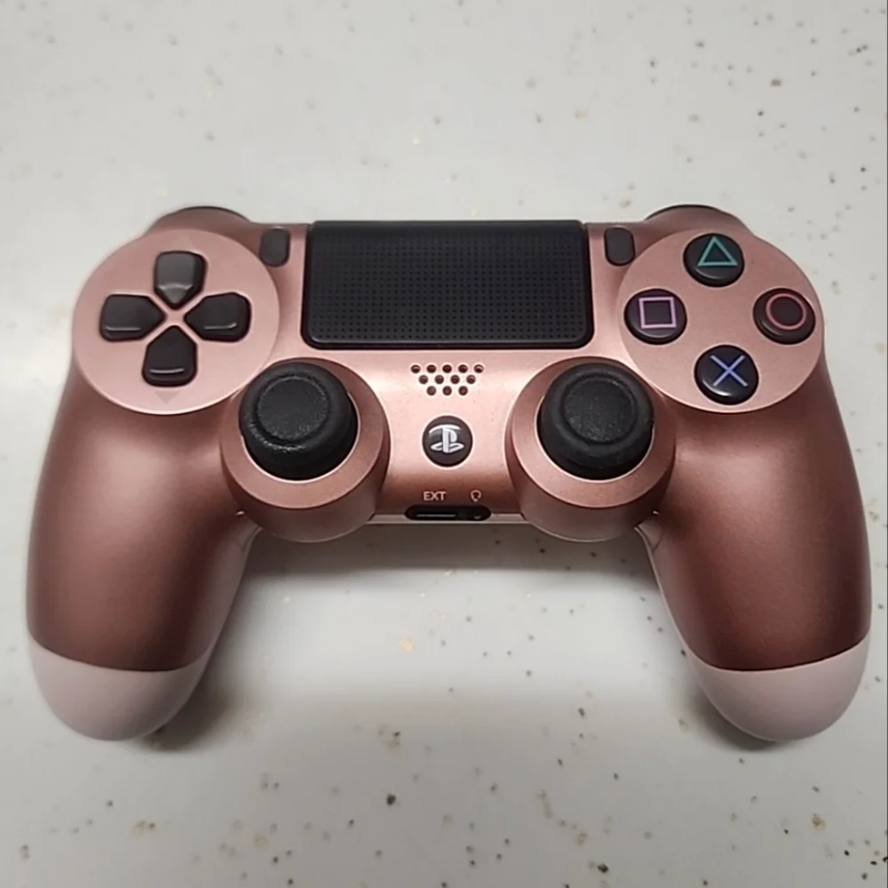 PS4 Dual Shock Controller - Picture 1 of 3